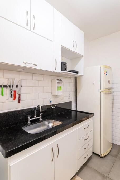 Laranjeiras 2qts - Amplo, Estiloso Com Vaga! Apartamento Rio de Janeiro